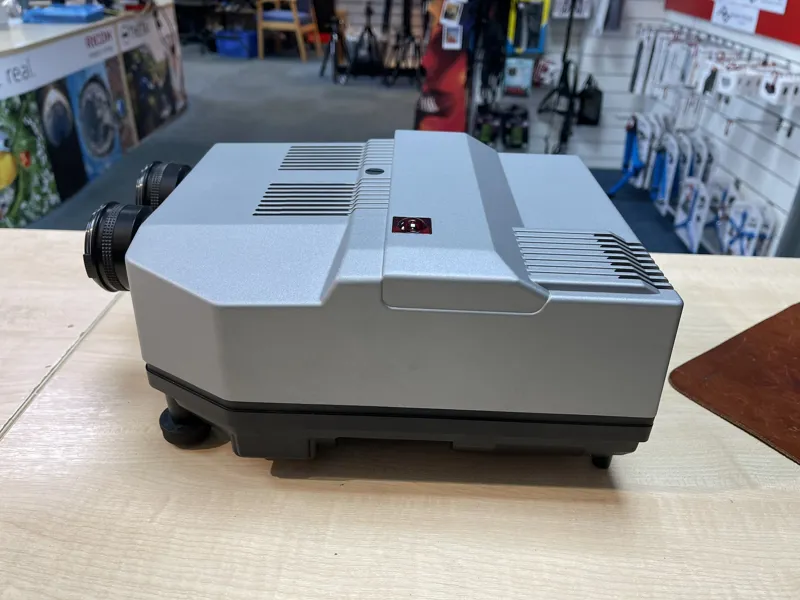 Used Rolleivision Twin Lens MSC 330P 35mm Slide Projector - 12 Months Warranty-2