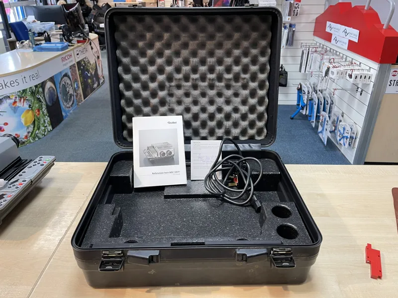 Used Rolleivision Twin Lens MSC 330P 35mm Slide Projector - 12 Months Warranty-5