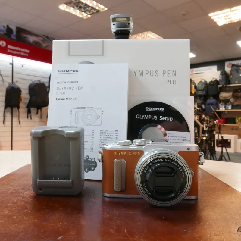 Used Olympus E-PL8 + 14-42mm 2712 Actuations - 12 Months Warranty
