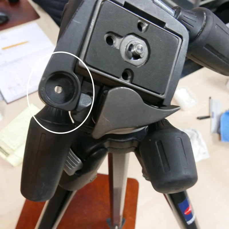 Used Manfrotto 055CLB + 804RC2 Head - 12 Months Warranty-3