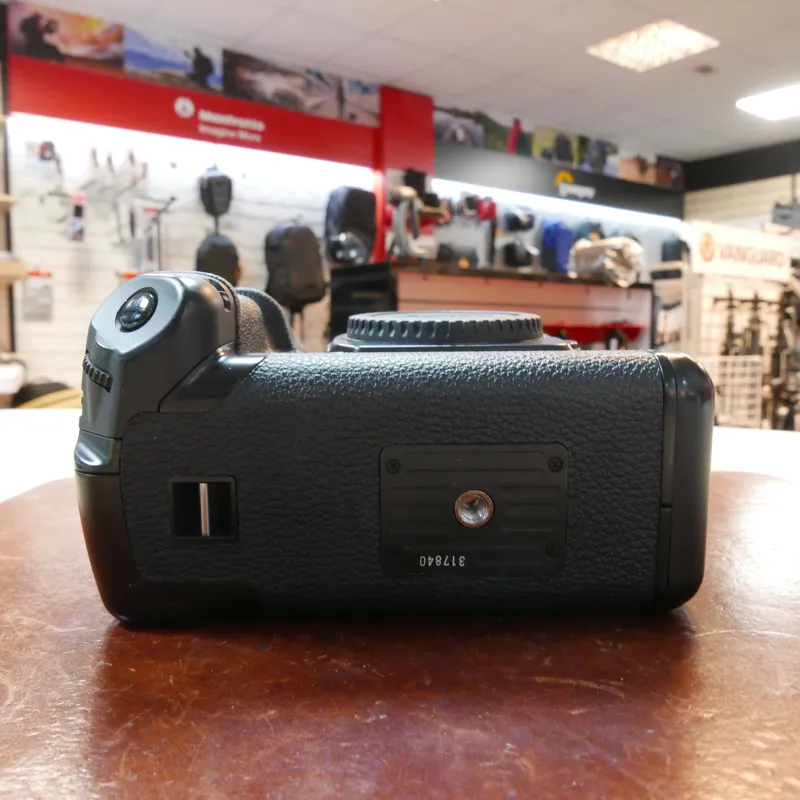 Used Canon EOS-1V HS Body - Film - 12 Months Warranty-4