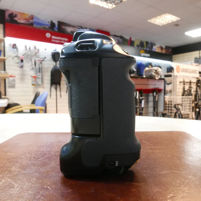 Used Canon EOS-1V HS Body - Film - 12 Months Warranty-5