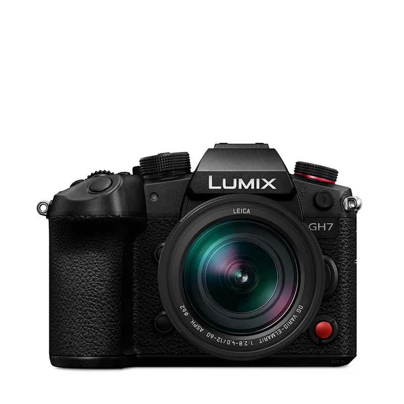 Panasonic LUMIX GH7 with Leica 12-60mm F/2.8-4 Lens