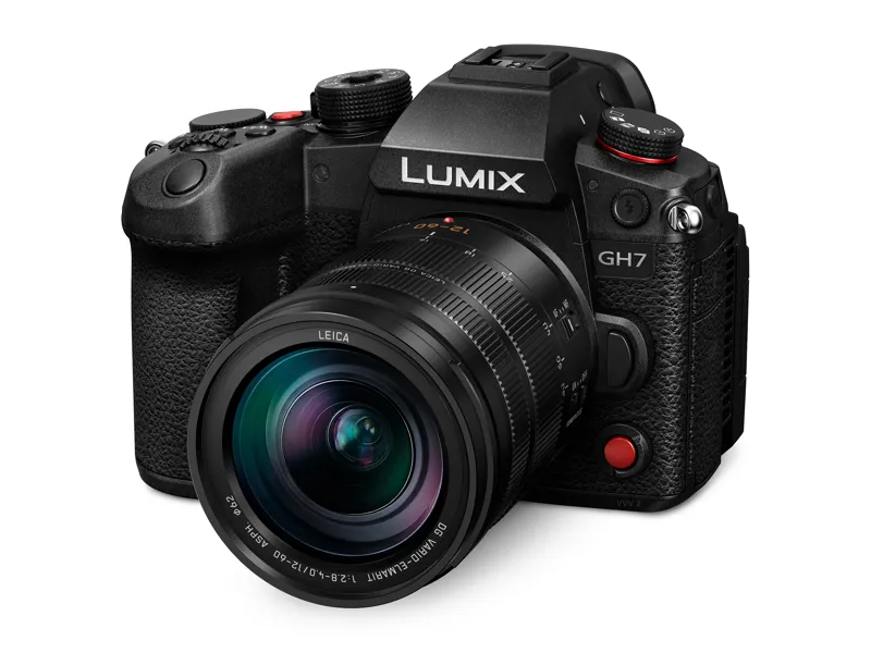 Panasonic LUMIX GH7 with Leica 12-60mm F/2.8-4 Lens-1