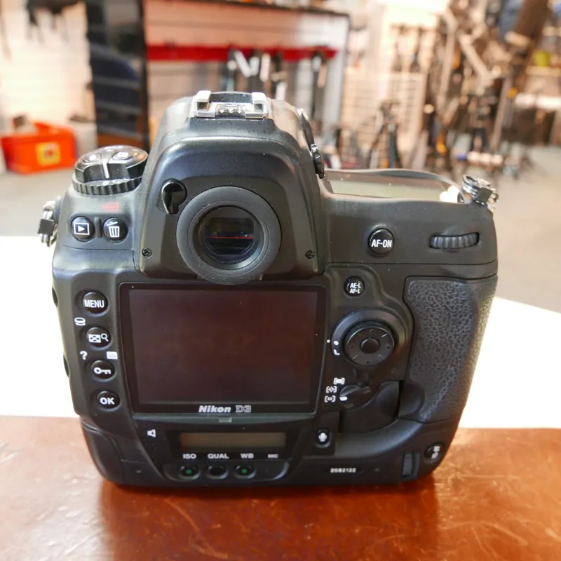 Used Nikon D3 Body - 11365 Actuations - 12 Months Warranty-2