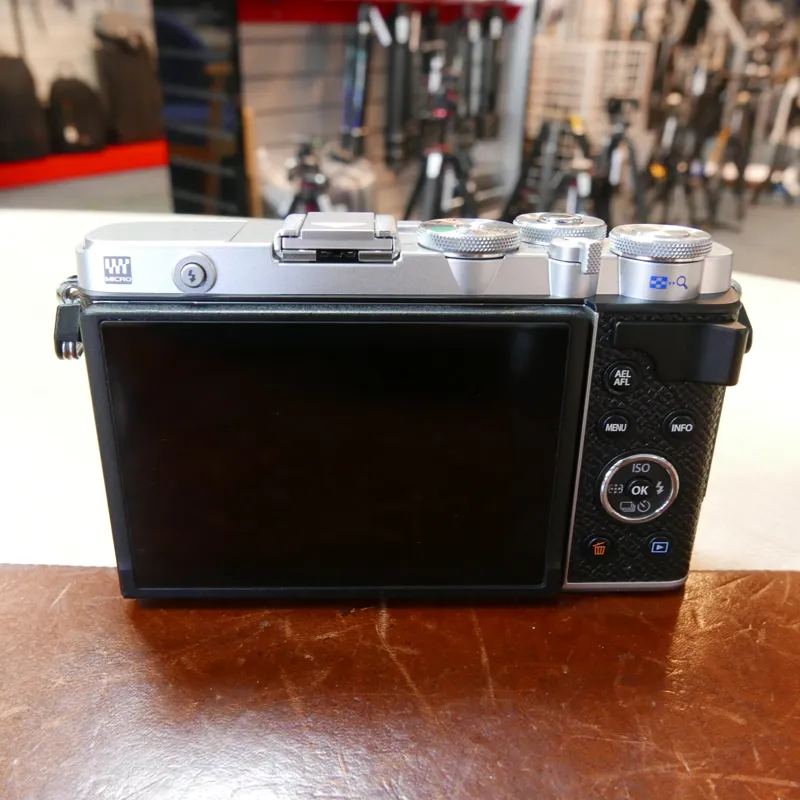 Used Olympus Pen EP-7 Body - 349 Actuations - 12 Months Warranty-2