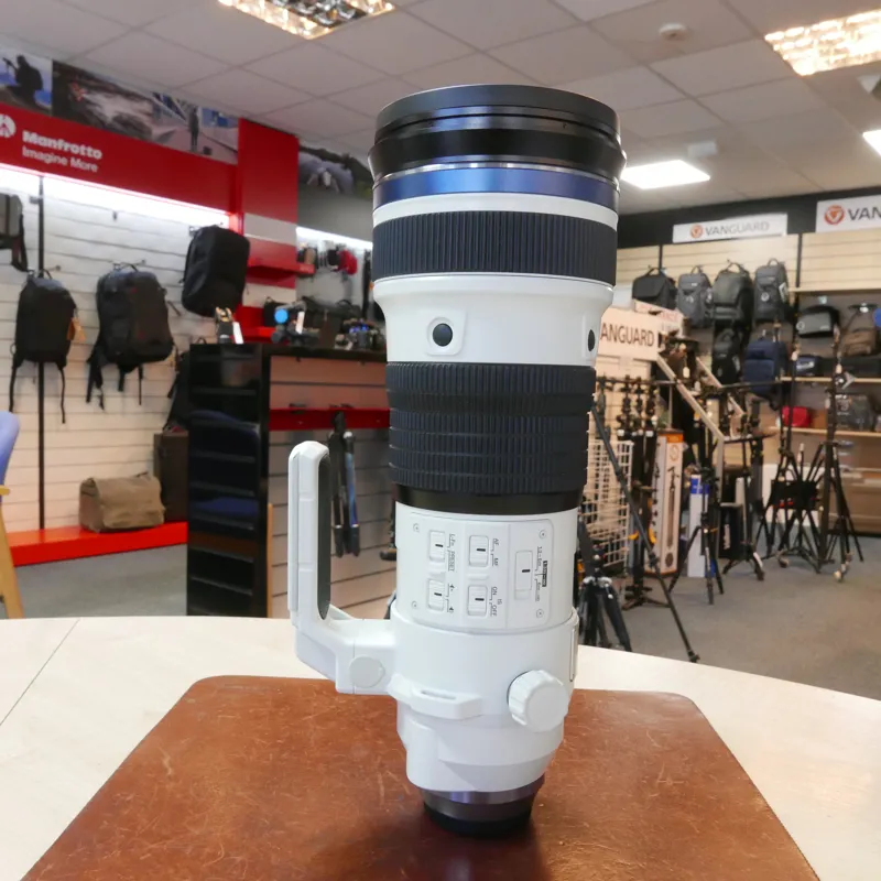 Used Olympus M.Zuiko 150-400mm f4.5 IS Pro - 12 Months Warranty-3