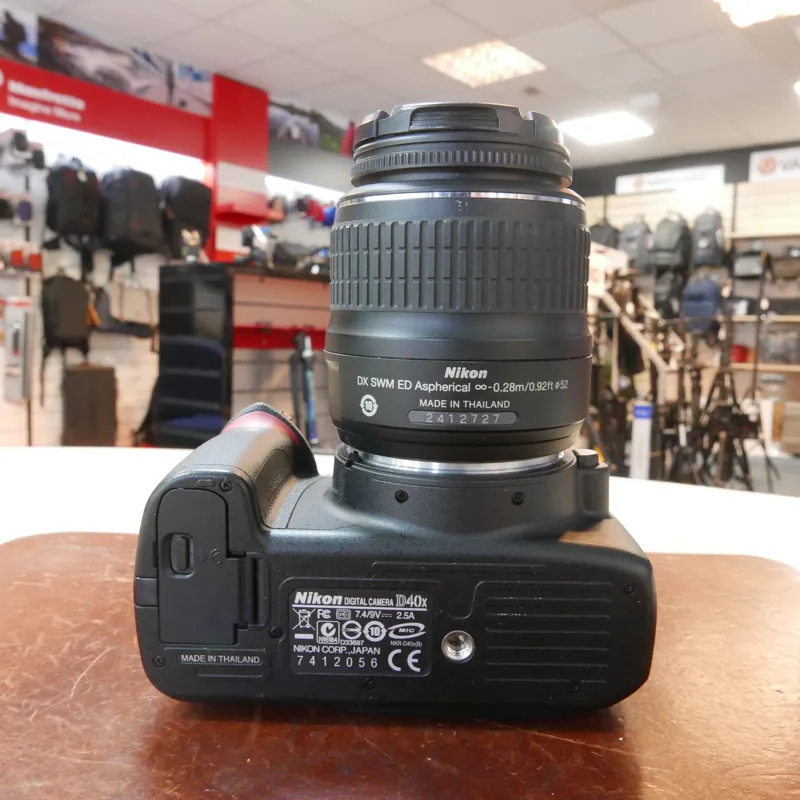 Used Nikon D40X + AF-S DX 18-55mm G ED II - 1888 Actuations - 12 Months Warranty-4