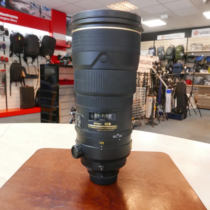 Used Nikon AF-S 300mm f2.8 G II ED VR - 12 Months Warranty-1