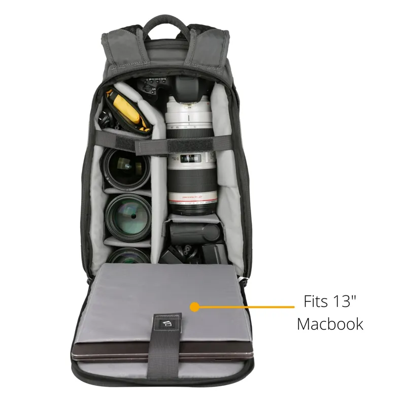 Vanguard Veo Adaptor R44 Backpack With USB Port in Black -6