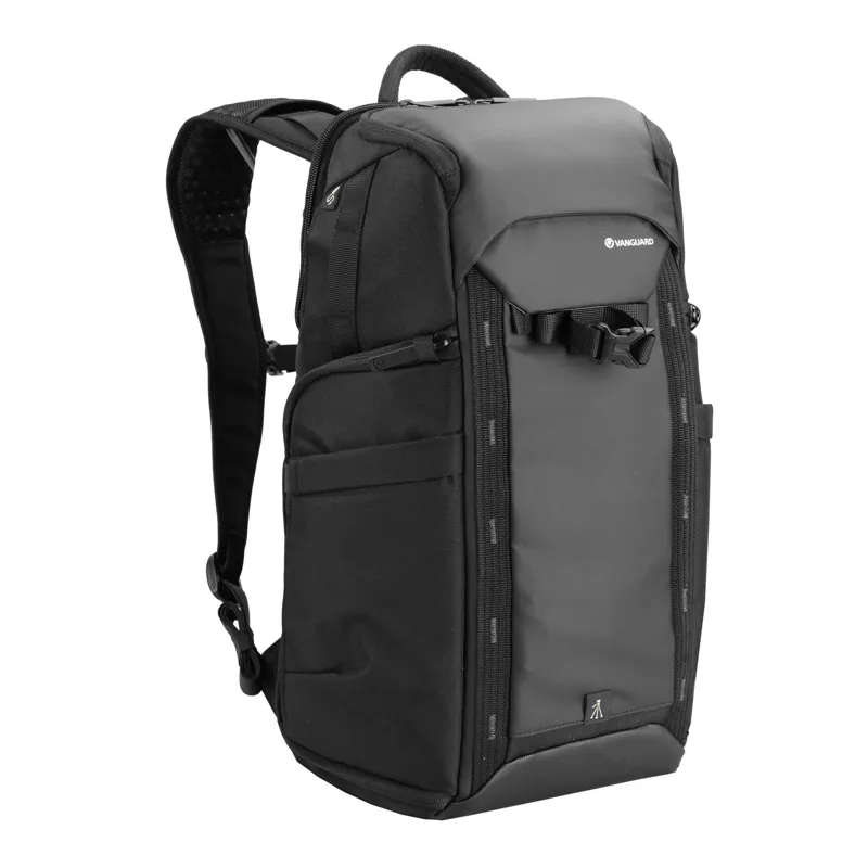 Vanguard Veo Adaptor R44 Backpack With USB Port in Black -2