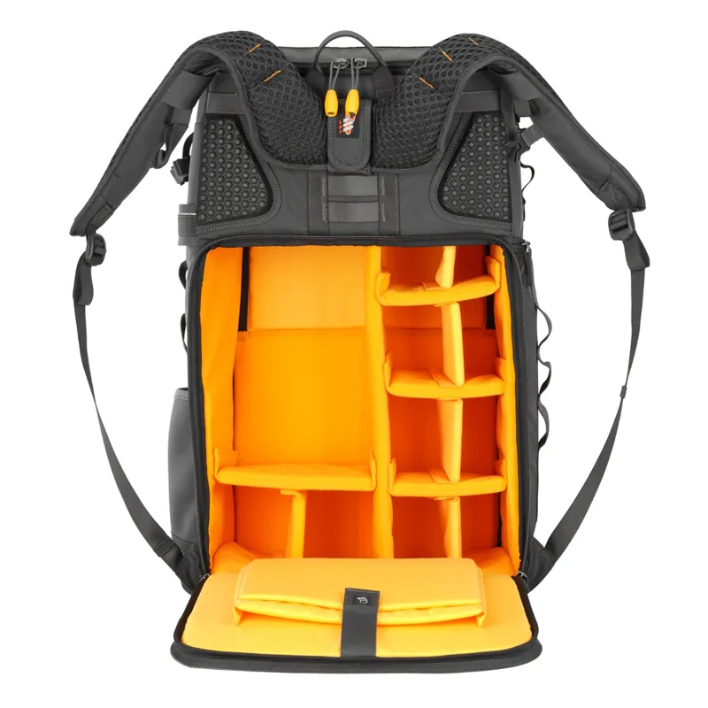 Vanguard Alta Sky 69 Backpack-1