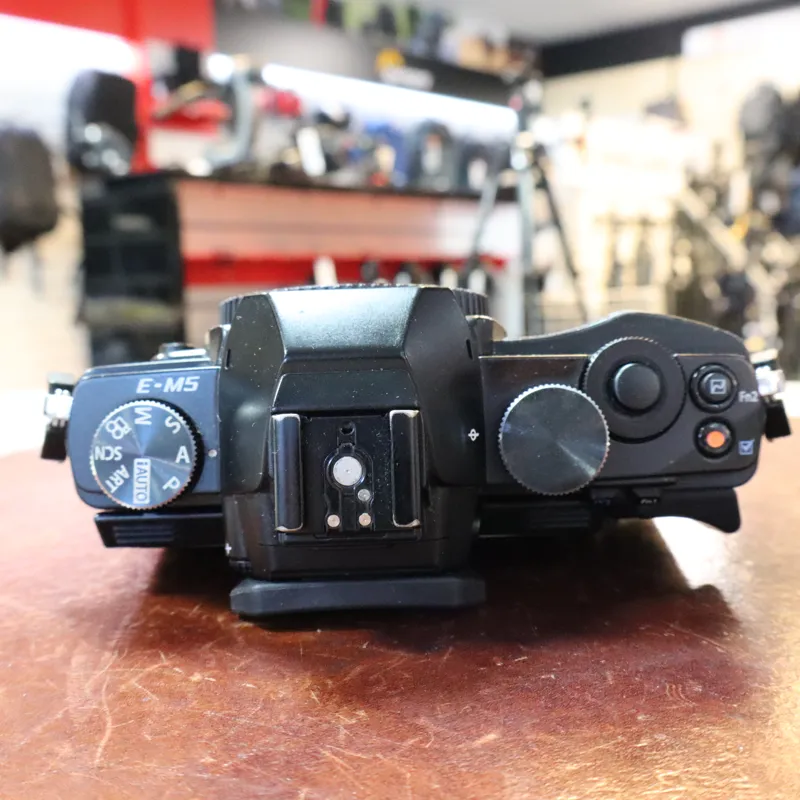 Used Olympus OM-D E-M5 Mark I - 16291 Actuations - 12 Months Warranty-2