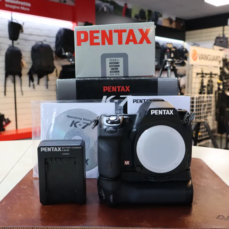 Used Pentax K-7 + DBG-4 Grip - 13762 Actuations - 12 Months Warranty