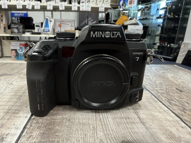Used Minolta Dynax 7 35mm Film SLR - 3 Months Warranty-1