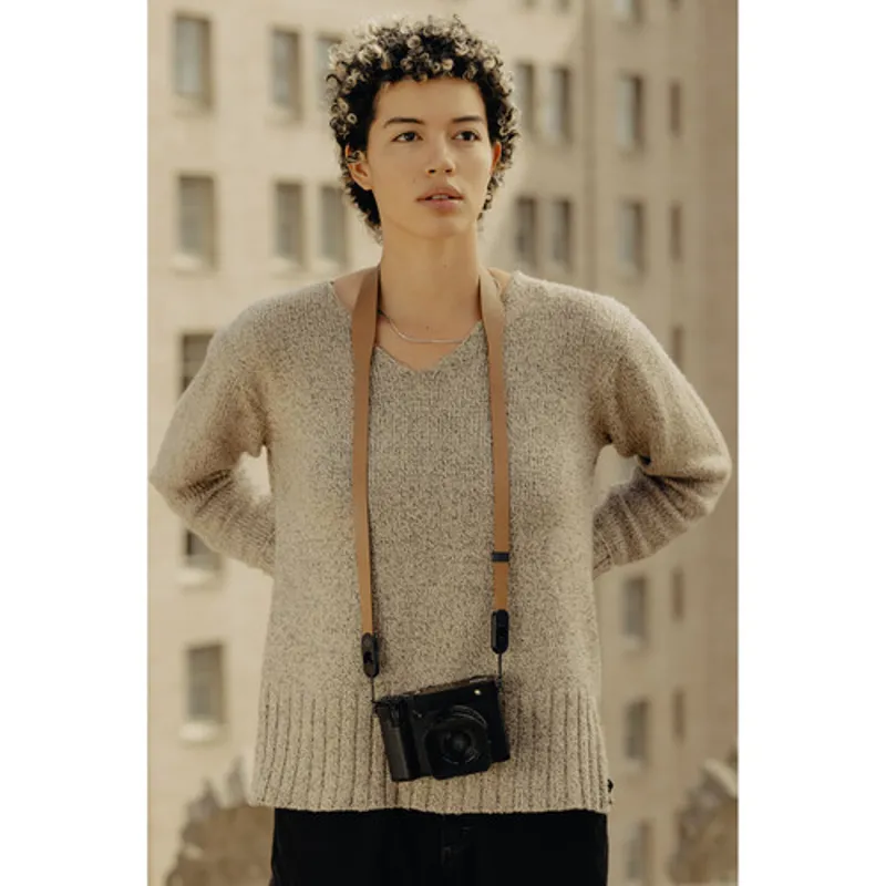 Peak Design Form Leather Camera Strap Standard in Tan-2