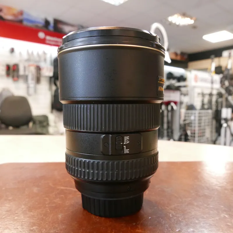 Used Nikon AF-S 17-55mm f2.8 G ED DX - 1 Year GTEE-2