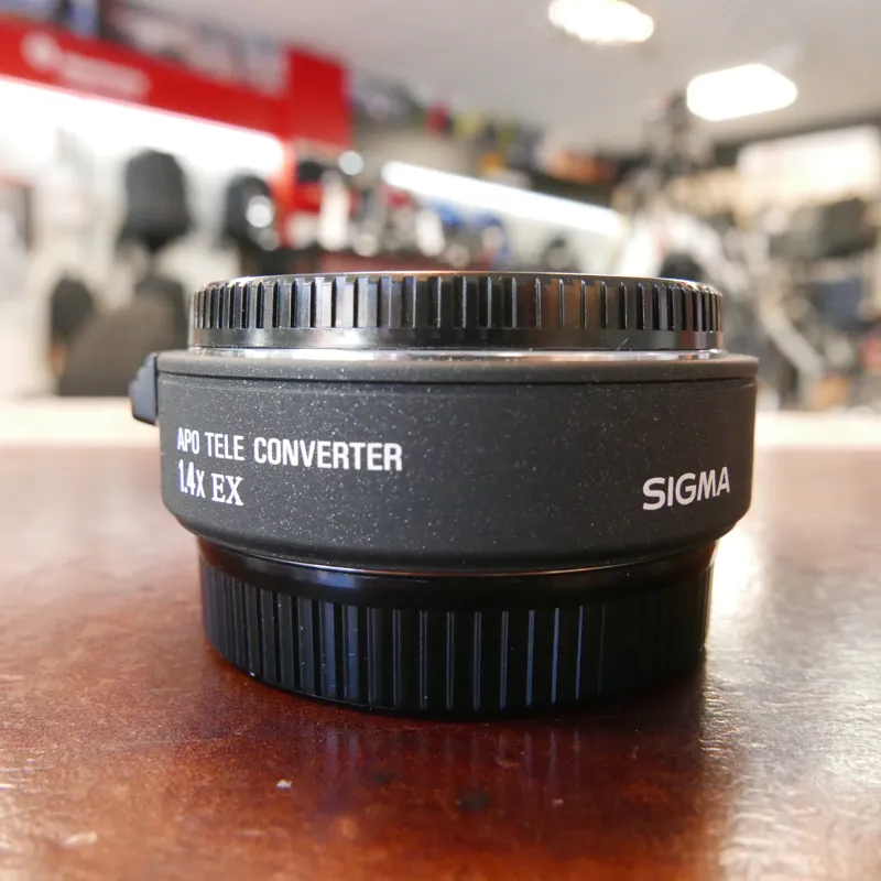 SIGMA テレコンバーター1.4×  Canon用 Amazon | SIGMA テレコンバーターレンズ APO TELE CONVERTER 1.4