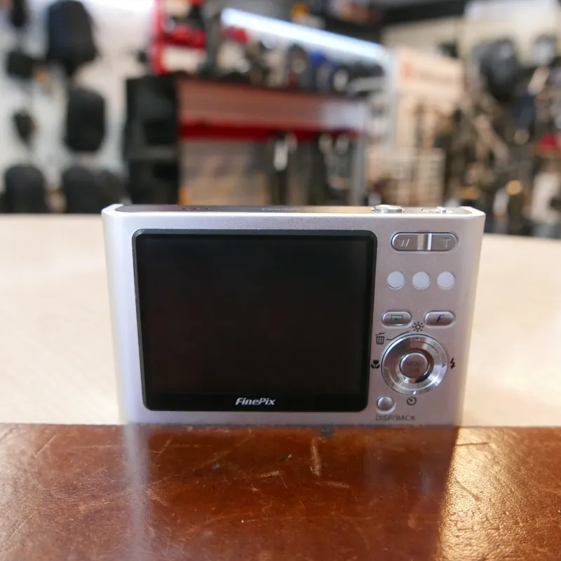 Used Fujifilm Finepix Z1 Digital Compact - 12 Months Warranty-2
