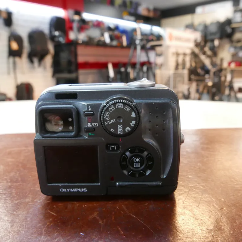 Used Olympus Camedia C-40 Zoom Digital Compact - 3 Months Warranty-2