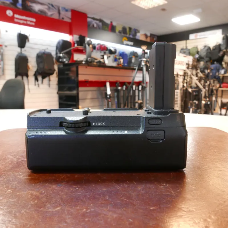Used Nikon MB-N10 Vertical Grip - Z7 - 12 Months Warranty-1