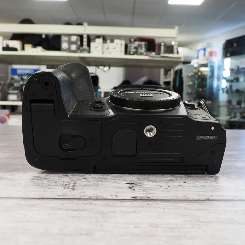 Used OM System OM-1 Mark II Body - 178 Actuations - 12 Months Warranty-4