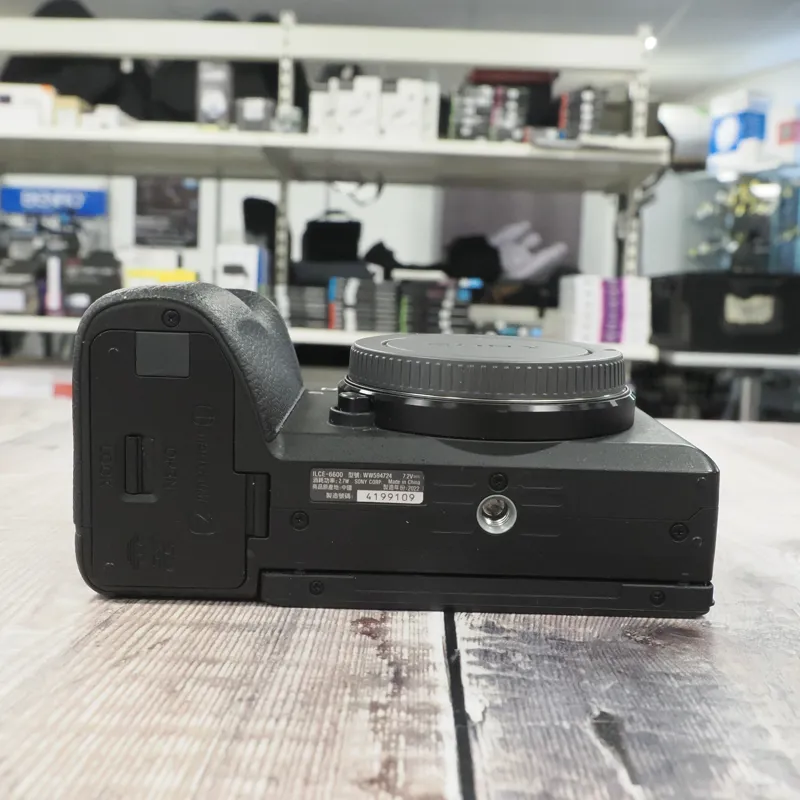 Used Sony A6600 Body - 8 Actuations - 12 Months Warranty-5