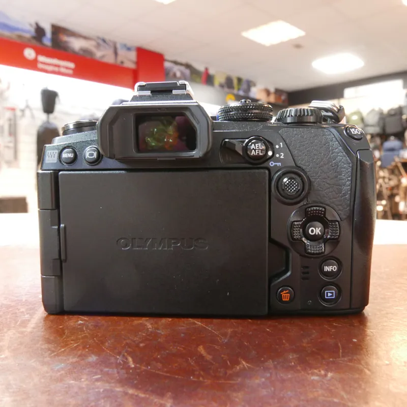 Used Olympus OM-D E-M1 Mark III - 6274 Actuations - 12 Months Warranty-2