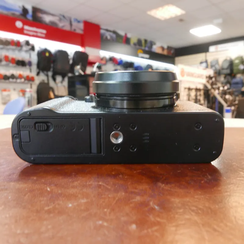Used Fujifilm X100F Digital Compact - 4000 Actuations - 12 Months Warranty-5