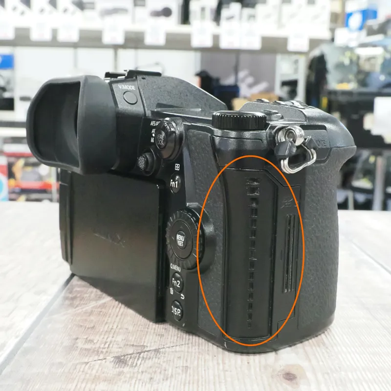 Used Panasonic Lumix G9 Body - 1953 Actuations - 12 Months Warranty-6