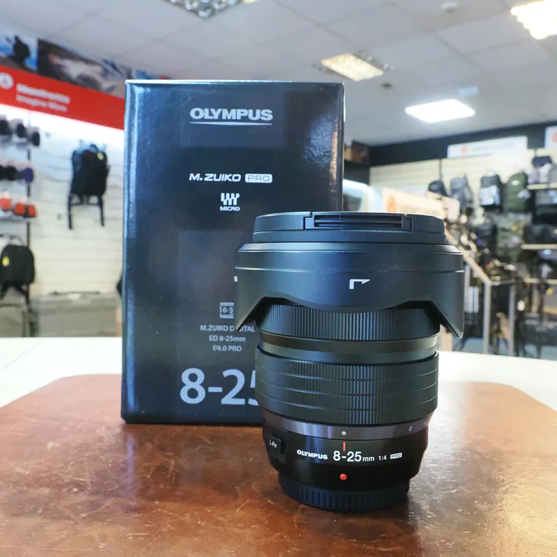 Used Olympus M.Zuiko 8-25mm f4 Pro - 12 Months Warranty