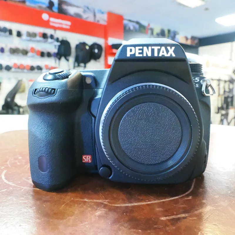 Used Pentax K-5 IIs Body - 3590 Actuations - 12 Months Warranty-1