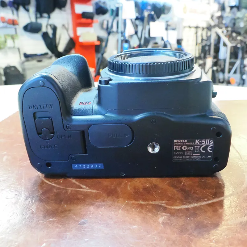 Used Pentax K-5 IIs Body - 3590 Actuations - 12 Months Warranty-4