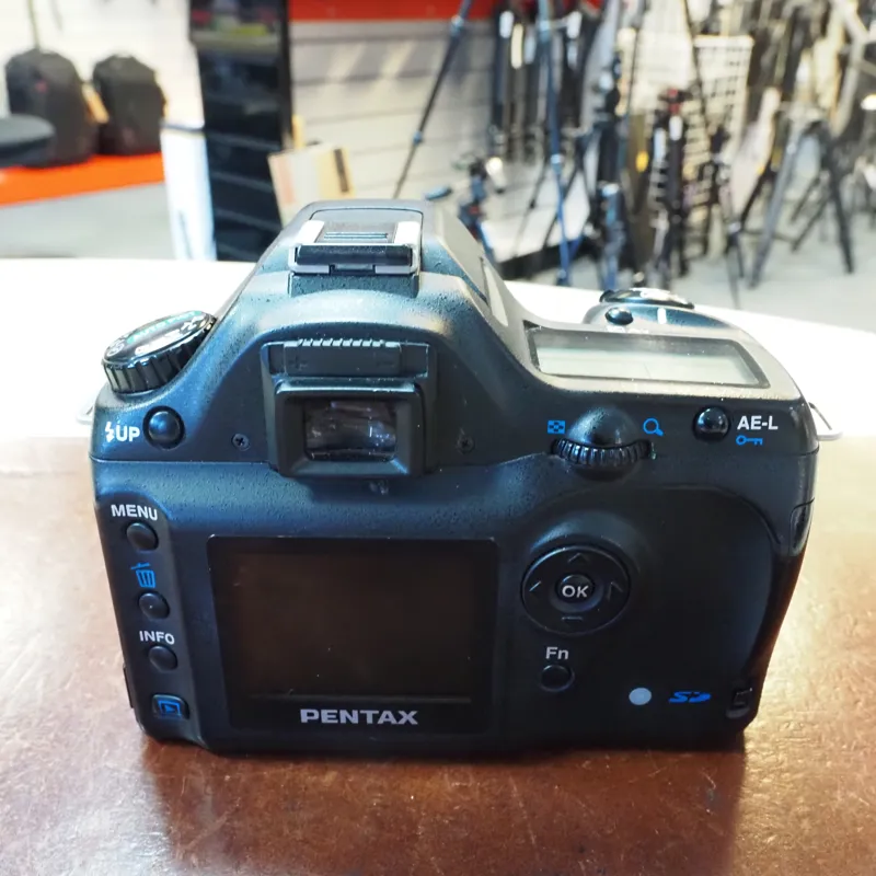 PENTAX ist DS / DA 18-55mm / FA100mm 他 デジタル一眼レフカメラ