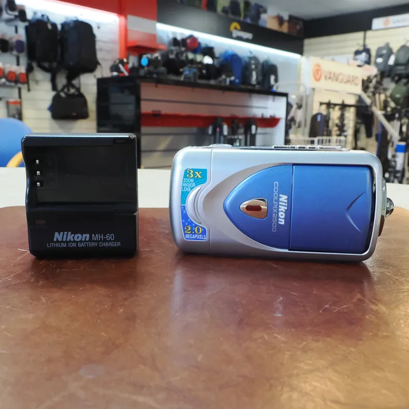Used Nikon Coolpix 2500 Digital Compact - 3 Months Warranty
