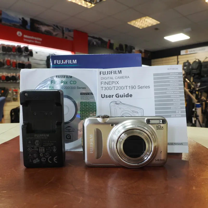 Used Fujifilm Finepix T200 Digital Compact - 3 Months Warranty
