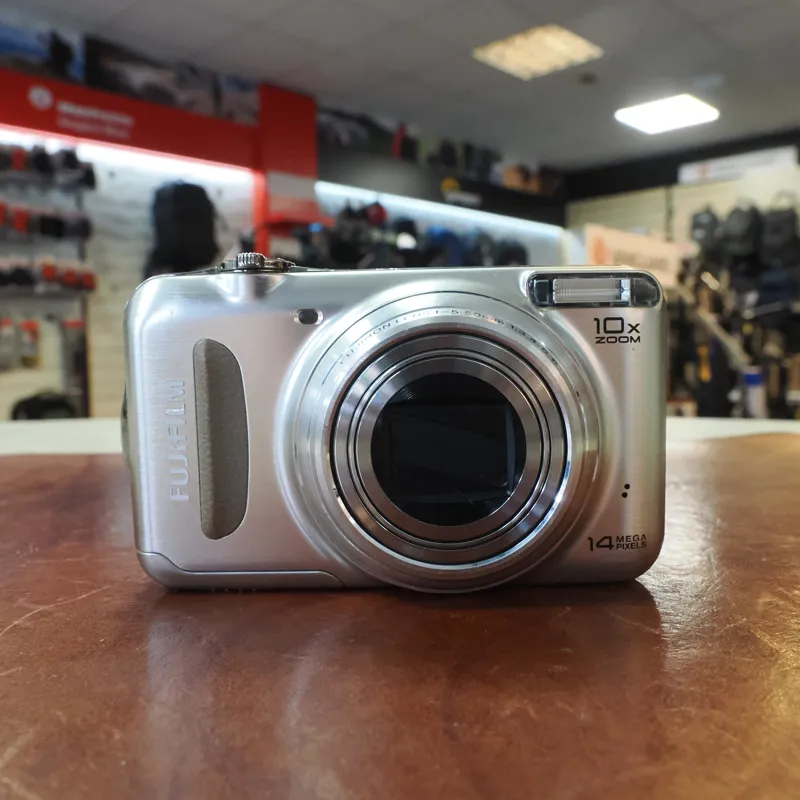 Used Fujifilm Finepix T200 Digital Compact - 3 Months Warranty-1