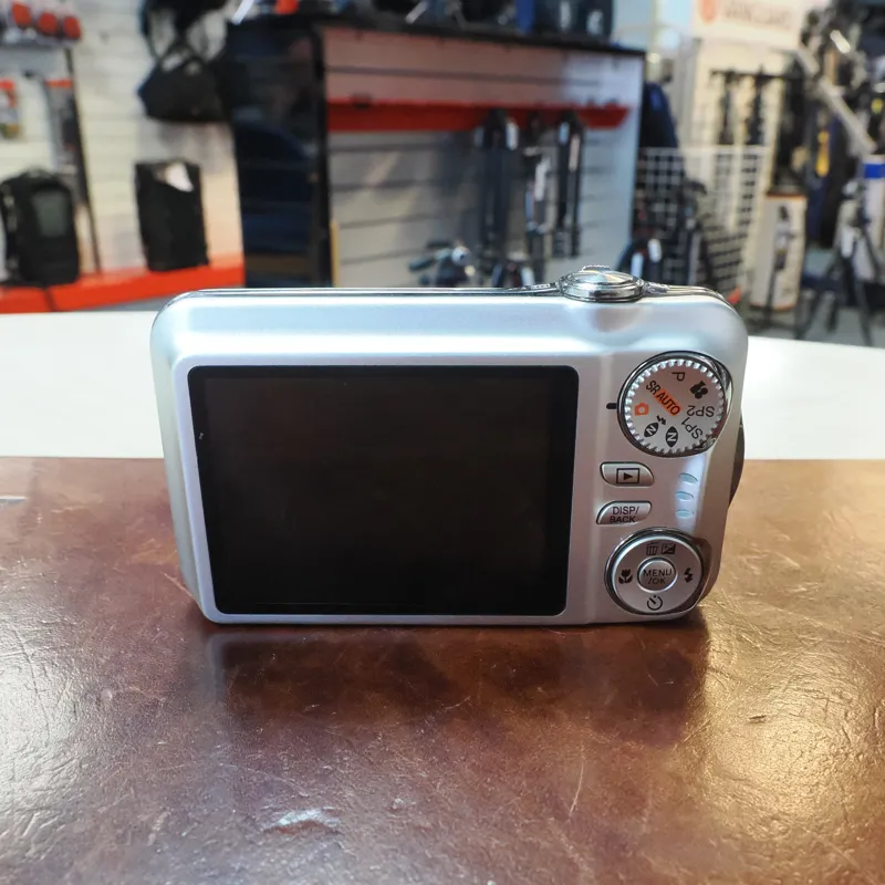 Used Fujifilm Finepix T200 Digital Compact - 3 Months Warranty-2