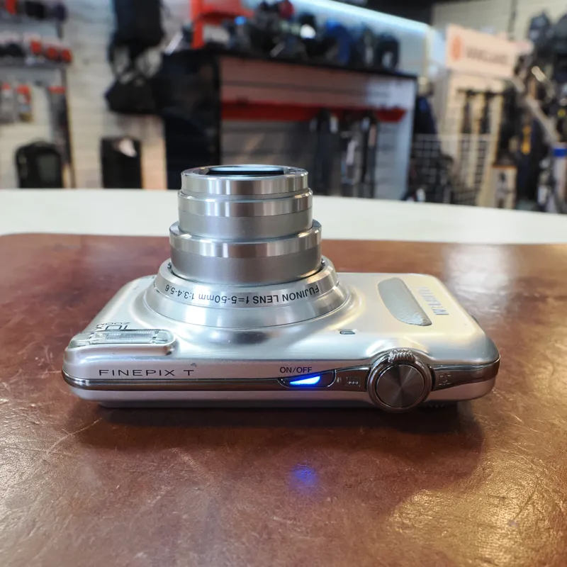 Used Fujifilm Finepix T200 Digital Compact - 3 Months Warranty-3