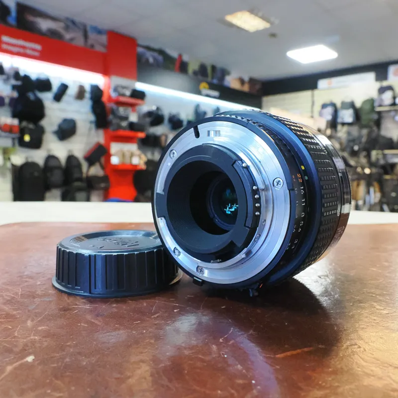 Used Nikon Af Nikkor 35-70mm f3.3-4.5 - 12 Months Warranty-3