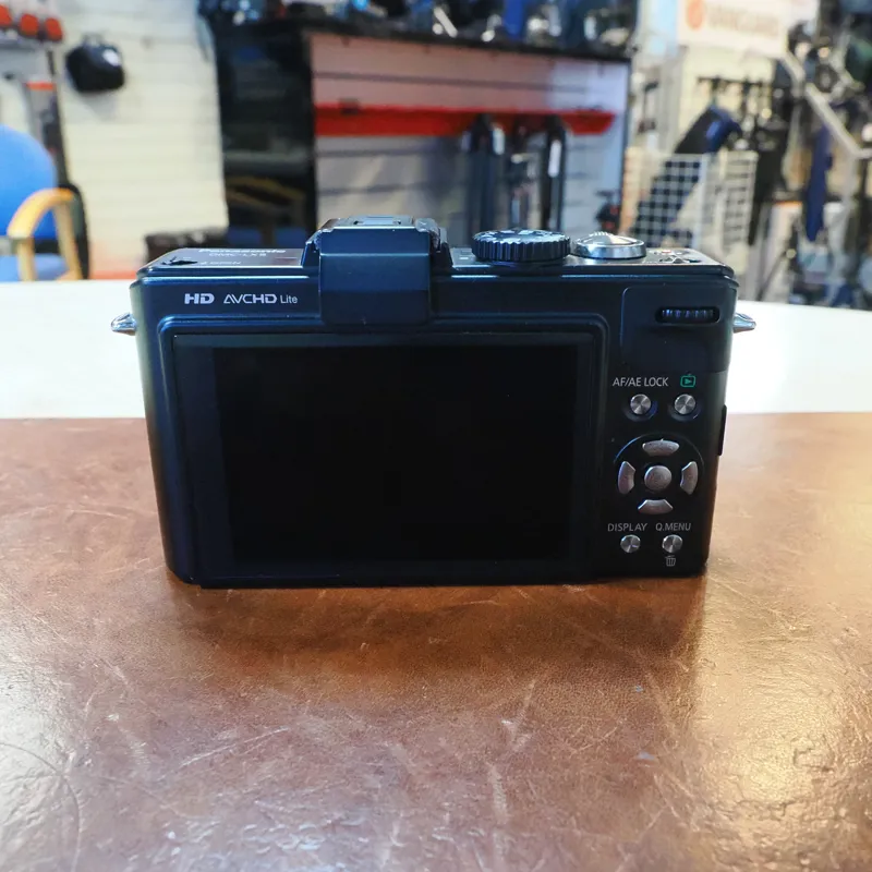 Used Panasonic Lumix LX5 Digital Compact - 12 Months Warranty-2