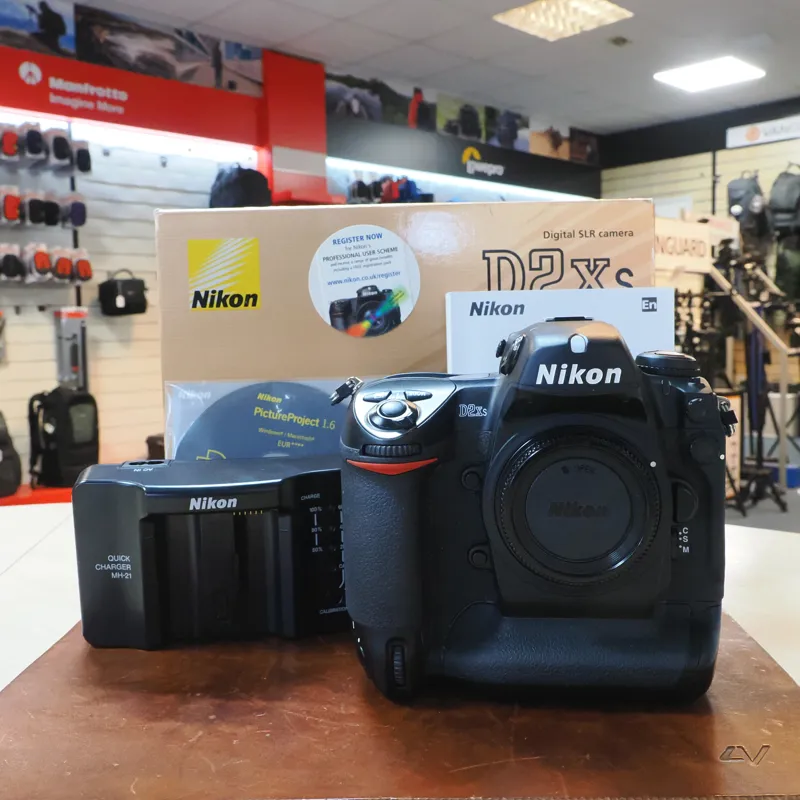 Used Nikon D2Xs Body - 8235 Actuations - 12 Months Warranty