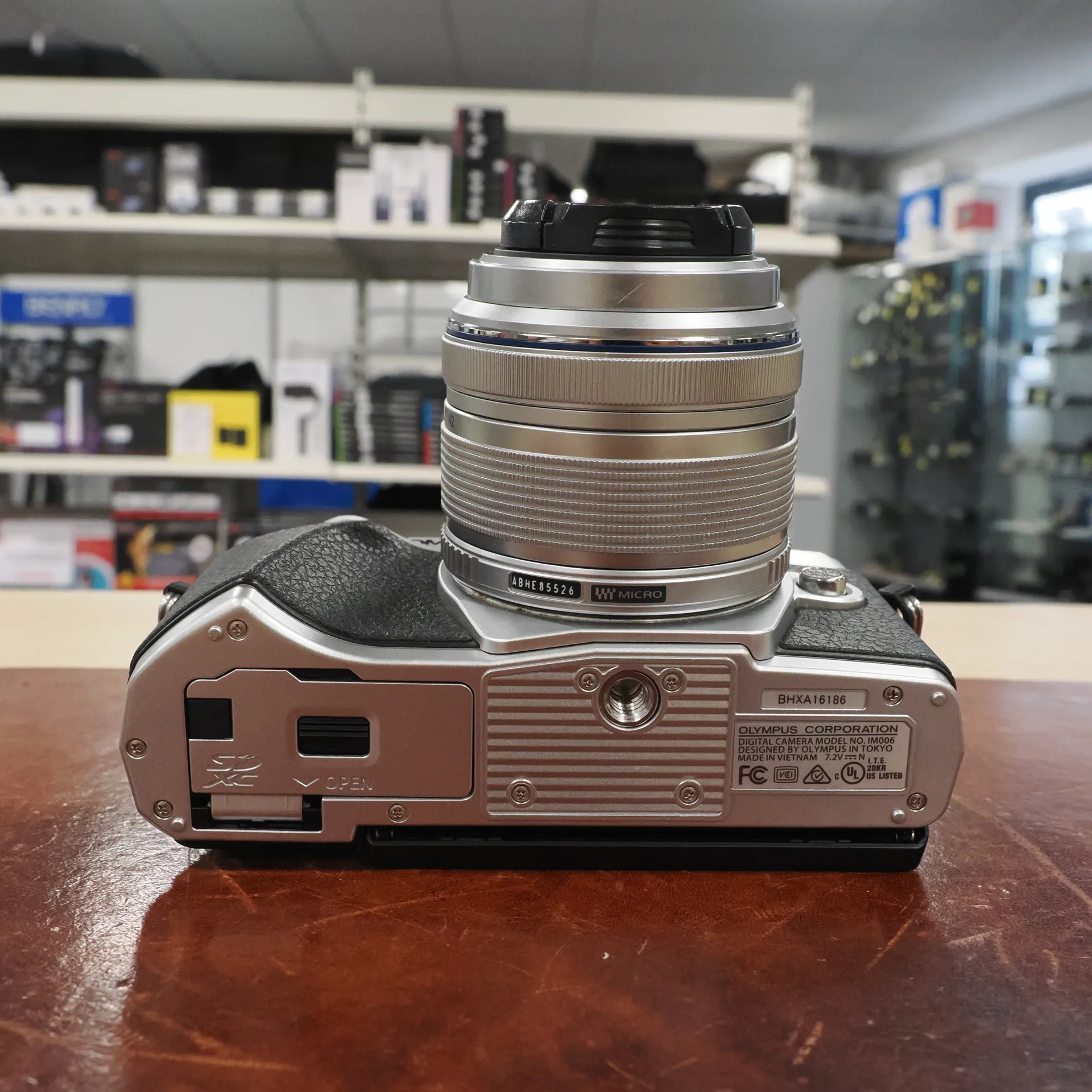 Kit d'appareil photo Micro Four Thirds Olympus OM-D E-M10 Mark IV