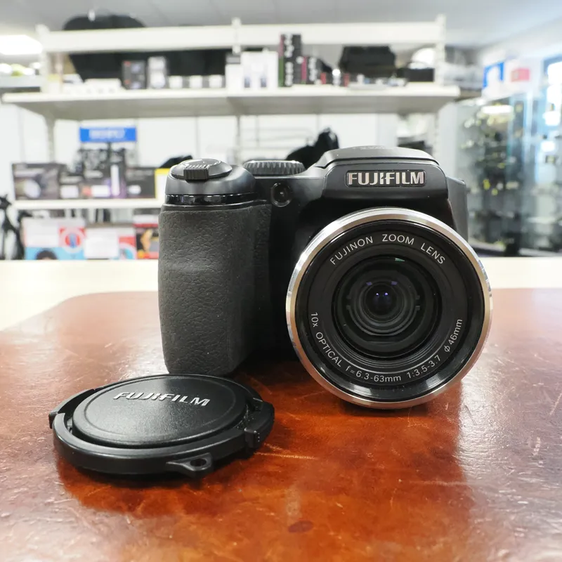 Used Fujifilm Finepix S5800 Digital Compact - 3 Months Warranty-1