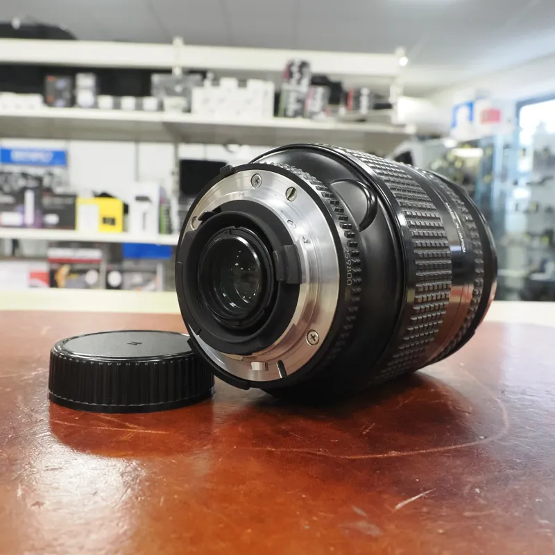 Used Nikon Nikkor 28-200mm f3.5-5.6 D - 12 Months Warranty-3