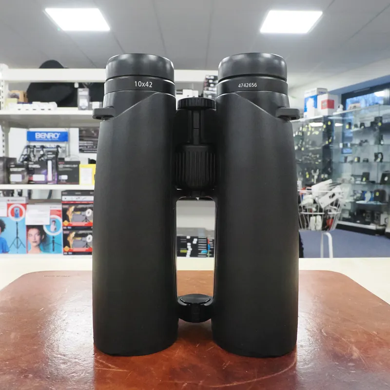 Used Zeiss Victory SF 10x42 Binocular - 12 Months Warranty-2