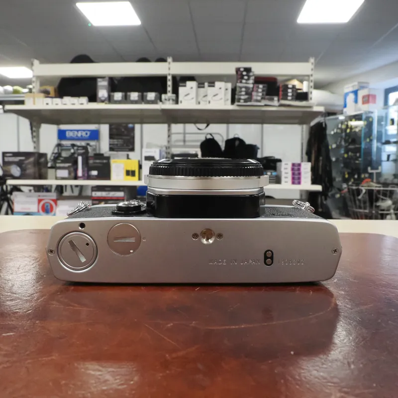 Used Olympus OM-1n Body - Silver - 12 Months Warranty-3