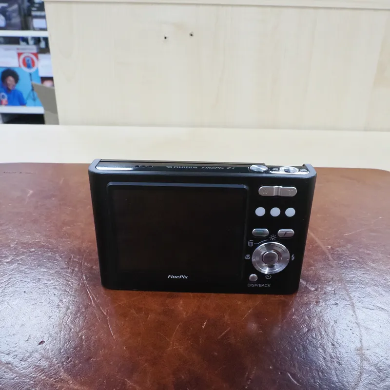 Used Fujifilm Finepix Z2 Digital Compact - Black - 3 Months Warranty-3