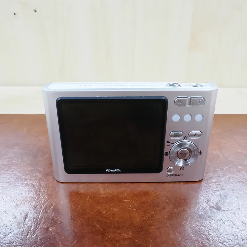 Used Fujifilm Finepix Z2 Digital Compact - White - 3 Months Warranty-3