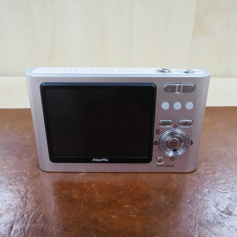 Used Fujifilm Finepix Z2 Digital Compact - White - 3 Months Warranty-3